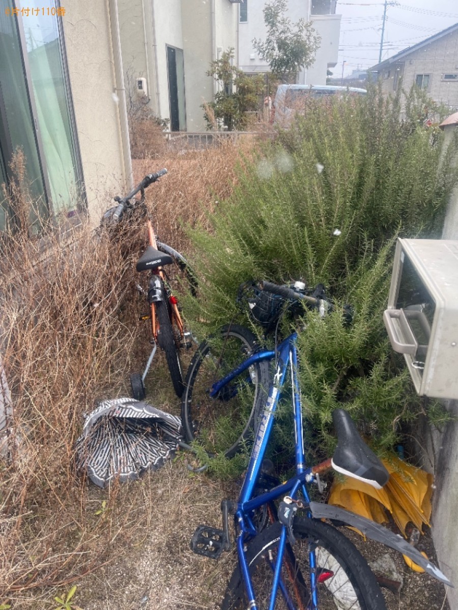 ヒーター、自転車、テレビ、食器、自転車等の回収・処分と草刈り作業